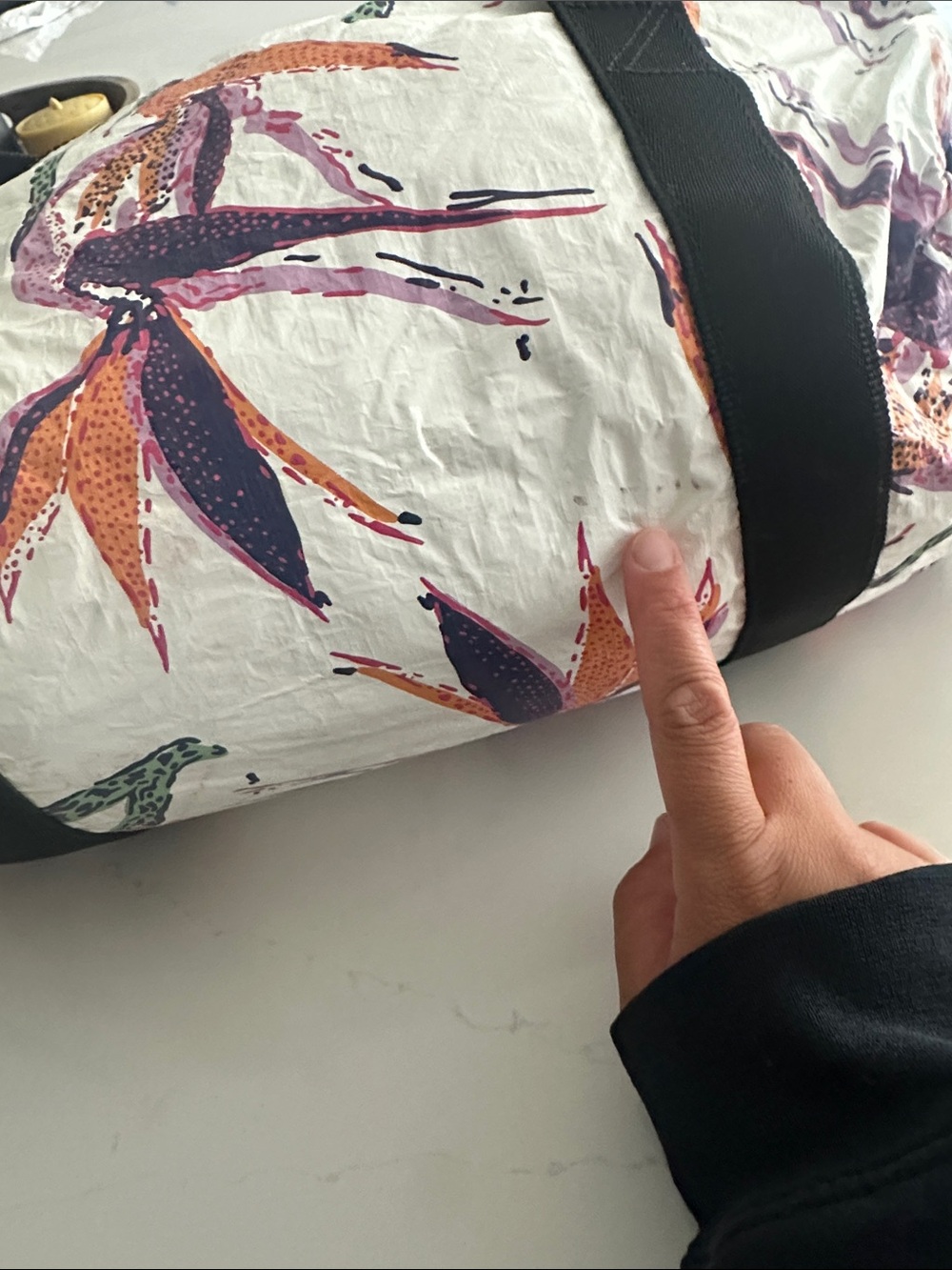 ALOHA Collection Duffle Bag in Paradise on Repeat Print - Picture 8 of 8